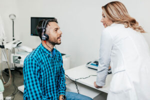 audiologist exam 300x200 audiologist exam 300x200